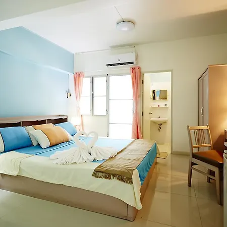 We Train Hotel Don Muang