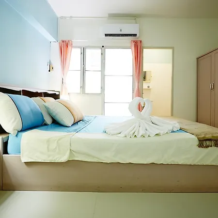 We Train Hotel Don Muang