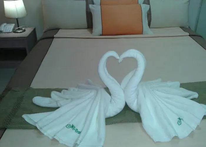 We Train Don Muang Hotel