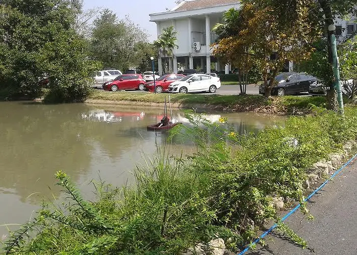 We Train Don Muang 3*