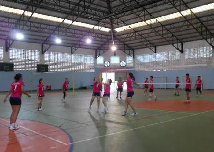 We Train Don Muang